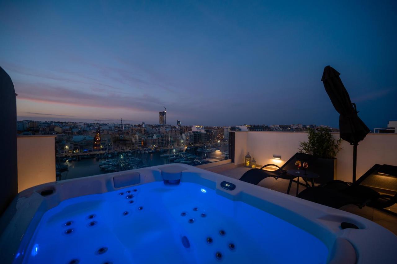 The Address Seafront Suites With Hot Tub Tal-Pietà Exterior foto